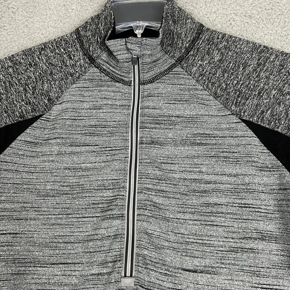 Athleta Pullover Womens Medium Gray Black Quarter Zip Stretch Running Thumbholes - Picture 3 of 11